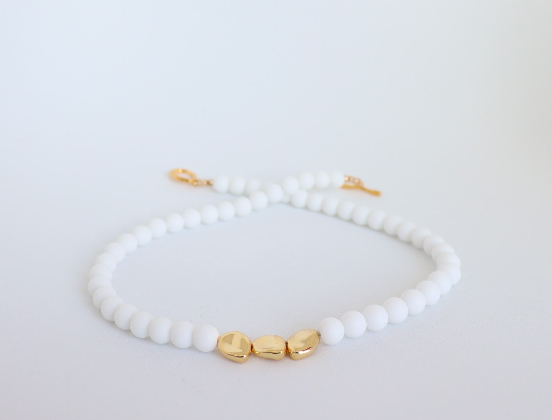 White Onyx & Gold Plated Hematite Necklace